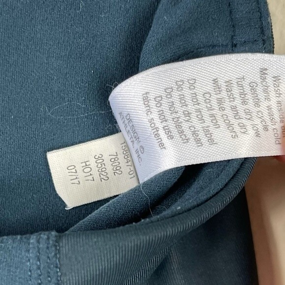 Athleta Cobra Tight Leggings Ankle Crop Criss Cross Cutout Abyss Teal S 158847 - Picture 12 of 16